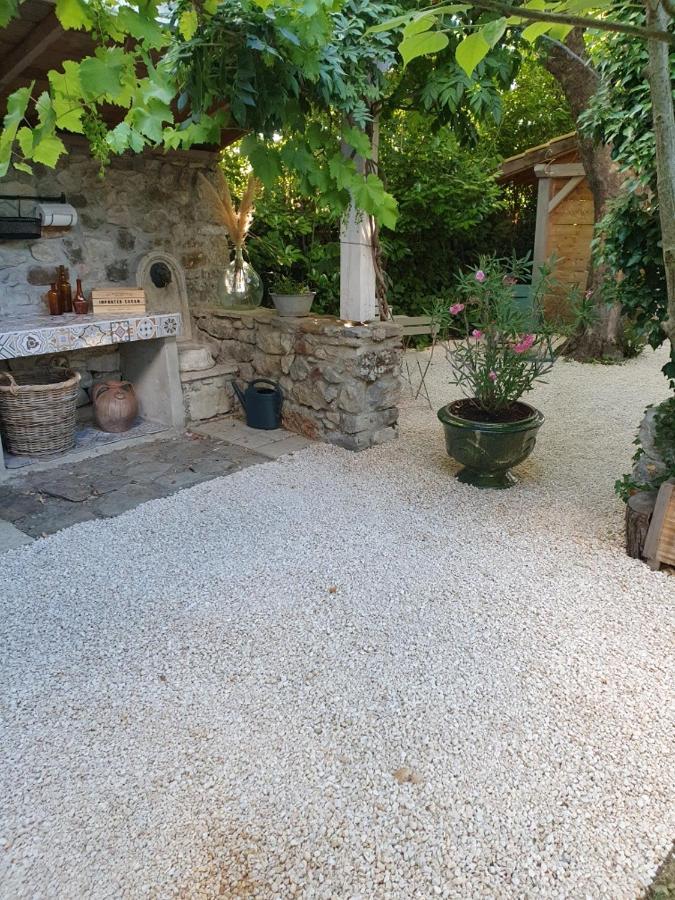 Jas De Berrias Chambre D'Hote Exterior foto